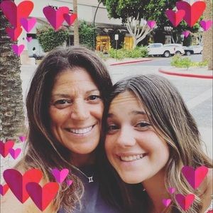 Meet your Posher, Debbie